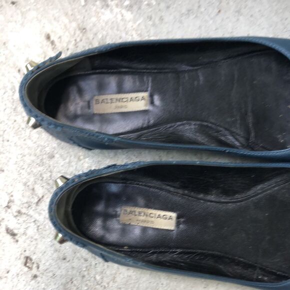 Balenciaga Arena silver stud flats - Picture 6 of 9